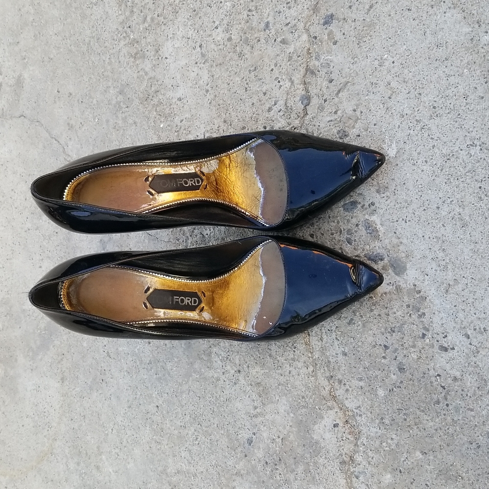 Tom ford gold heel pumps